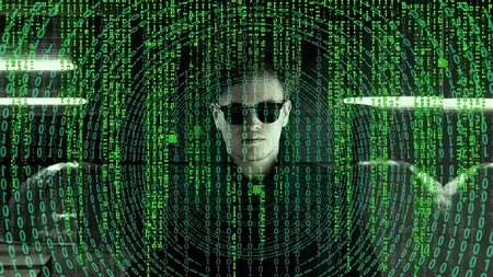 Moarte suspectă în Marea Britanie. Trupul unui fost pușcas marin, acuzat de SPIONAJ pentru China, găsit într-un parc