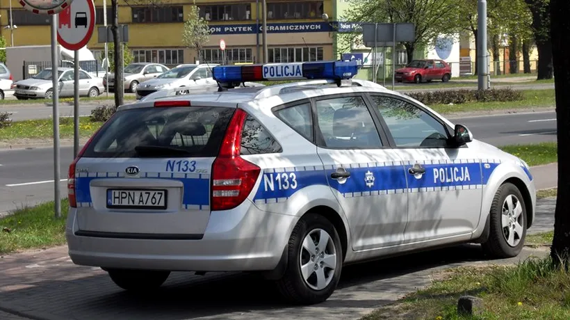 Un polițist din Polonia și-a împușcat mortal băiețelul de 13 ani în timp ce curăța o armă