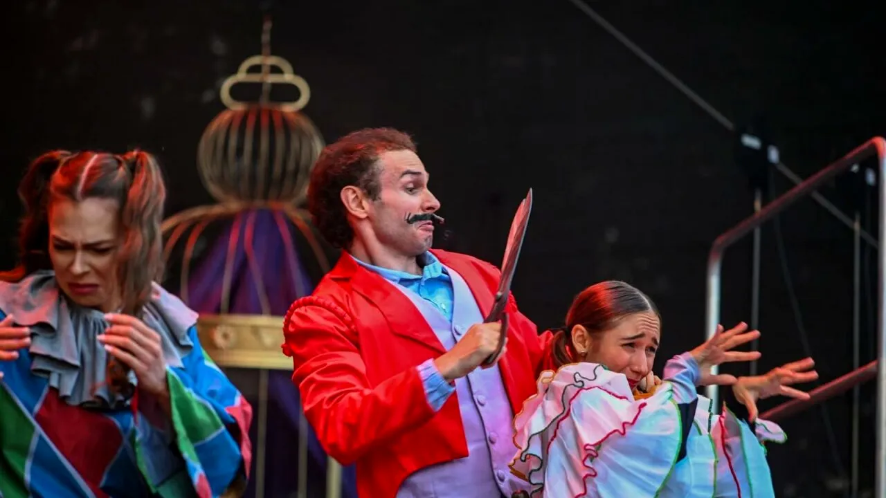 Avanpremieră „Bărbierul din Sevilla”. Montare SPECTACULOASĂ, în regia lui Igor Bergler, cel mai de succes autor român din ultimii 30 de ani