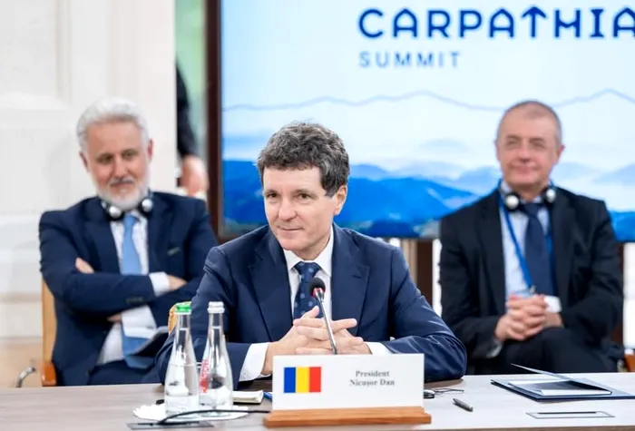 Nicușor Dan, la Summitul Inițiativei pentru Integrarea Carpatică, alături de Zelenski Țările carpatice trebuie să colaboreze mai bine