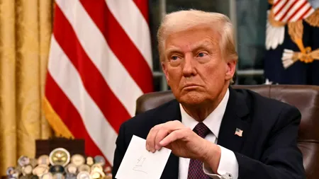 Ce i-a lăsat Joe Biden lui Donald TRUMP în sertarul din Resolute Desk