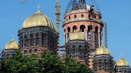 Catedrala Mântuirii Neamului a intrat în Cartea Recordurilor pentru cel mai mare iconostas ortodox din lume!