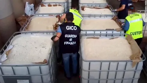 RECORD. Cea mai mare captură de droguri din lume a fost confiscată de poliția italiană. Livrarea a fost produsă de ISIS, cu o valoare de 1 miliard de euro