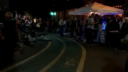 REACȚIE. Jandarmeria, către petrecăreții din Herăstrău: „Păstrați distanța și distracție plăcută!”