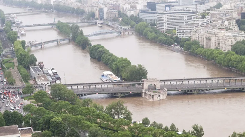 Intrări în stații ale metroului din Paris vor fi zidite pentru a evita inundarea lor