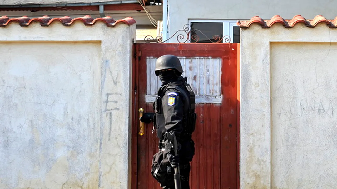 PERCHEZIȚII ÎN TIMIȘOARA, la membrii unei grupări de falsificatori de bani