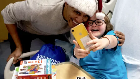 HO, HO, HO! Obama, în rol de MOȘ CRĂCIUN pentru copii bolnavi