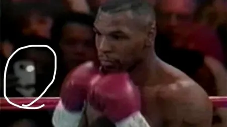 Există călătoria în timp?! Detaliul „SF” din această imagine de la meciul lui Mike Tyson din anul 1995