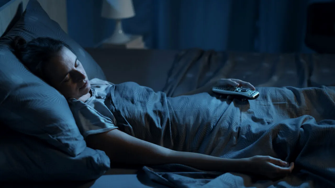 O femeie DOARME aproape o zi întreagă și medicii nu știu ce să îi facă. Ațipește peste tot, inclusiv la volan