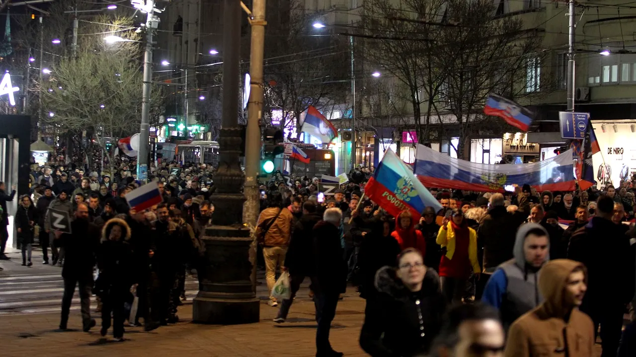 Conflict iminent la Belgrad între opozanții și suporterii PREȘEDINTELUI AUTOCRAT Vucic. Șeful statului promite arestări