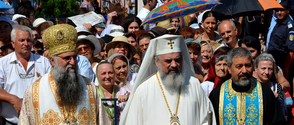 Unde a mers Patriarhul Daniel după ce premierul i-a cerut să se implice în campania de vaccinare. Liderul BOR nu a comentat declarațiile lui Cîțu