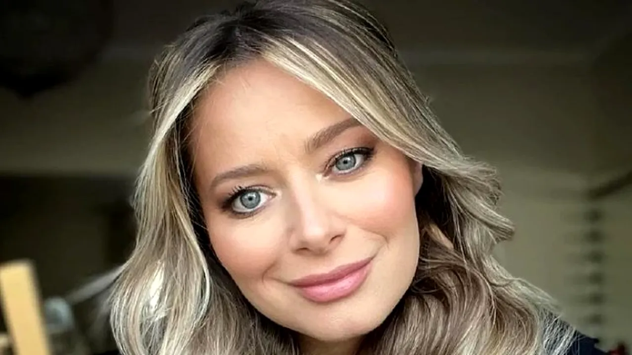 Cine o AJUTĂ pe Laura Cosoi în creșterea copiilor. ”Nu avem bonă”