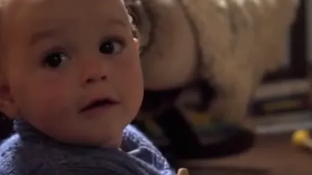 „Nu vrem ca ceilalți să afle care este sexul copilului nostru. Bunicii au aflat abia după un an