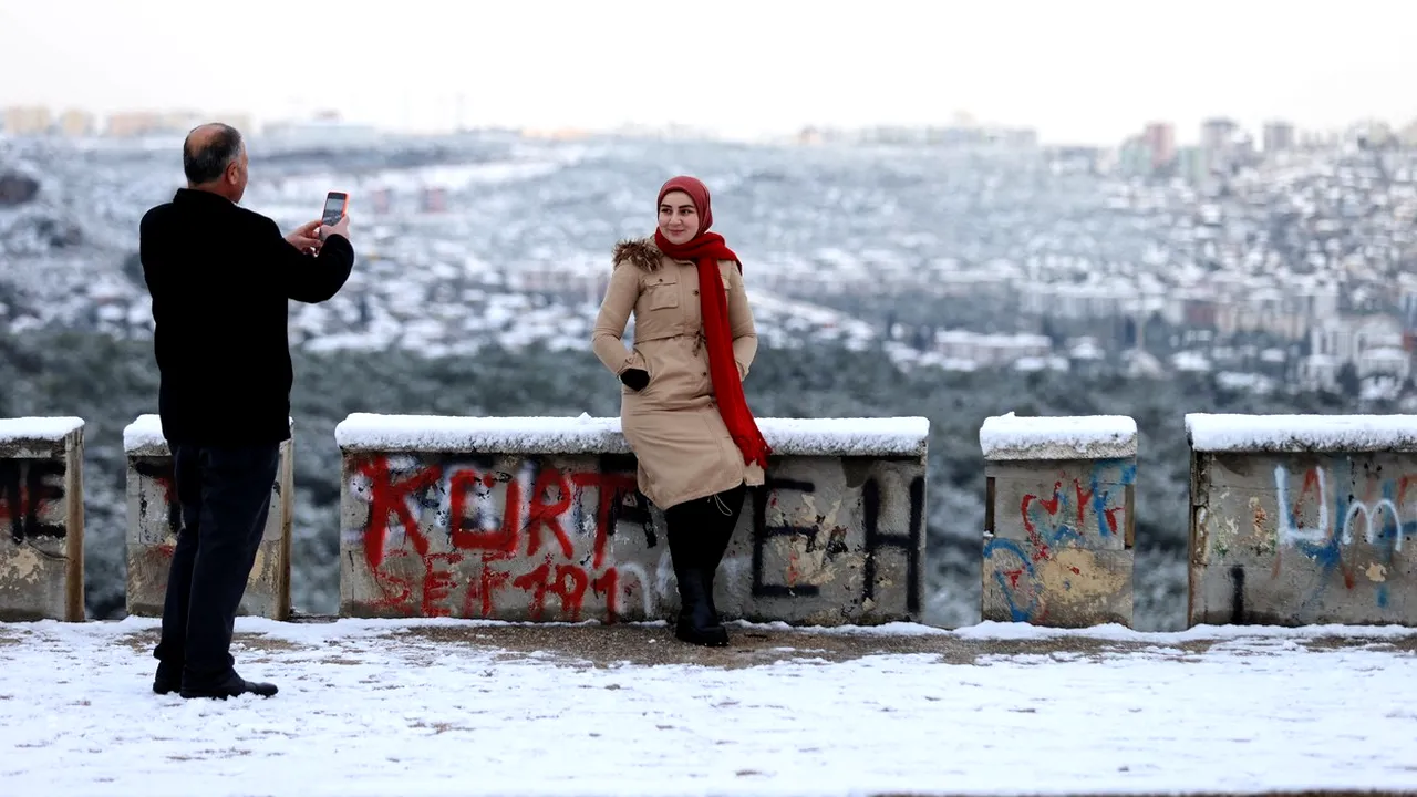 VIDEO | Peisaj de basm în Antalya. A nins pentru prima oară după 29 de ani. Imaginile fac înconjurul planetei