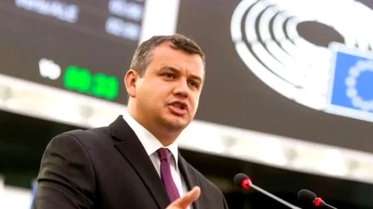 Eugen Tomac o FELICITĂ pe Maia Sandu pentru organizarea Summitul Comunității Politice Europene în Republica Moldova: „O reușită extraordinară!”