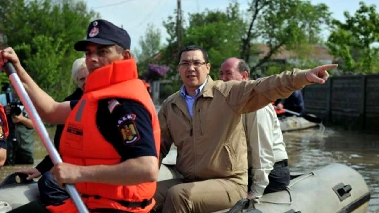 Ponta se întoarce la inundații: 