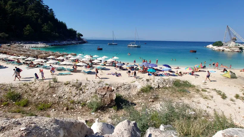 Turist român, care și-a petrecut vacanța în Grecia, DEZAMĂGIT de Thasos: „Această insulă minunată nu merită tratată ca un gunoi... la propriu”