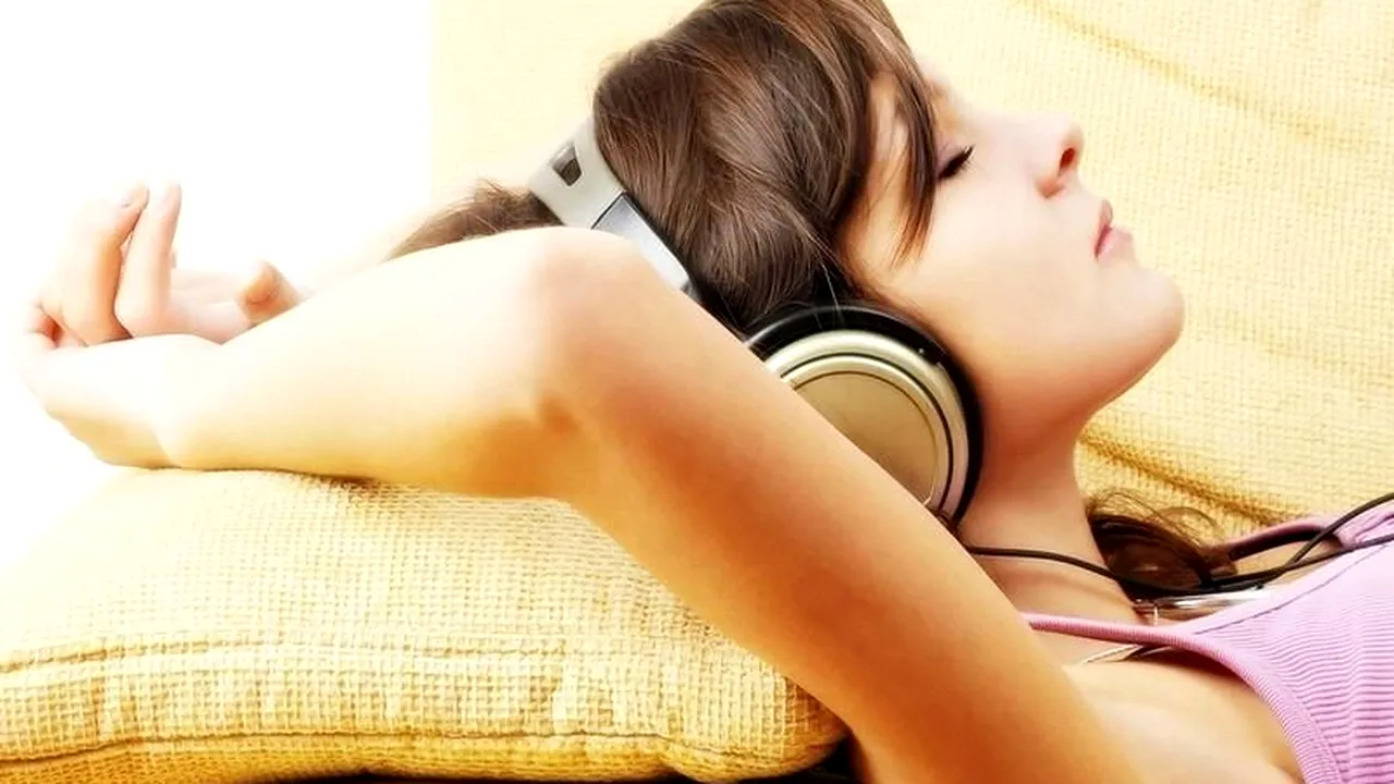 ZILE LIBERE 2014. Când sunt liberi elevii și ce zile libere au bugetarii