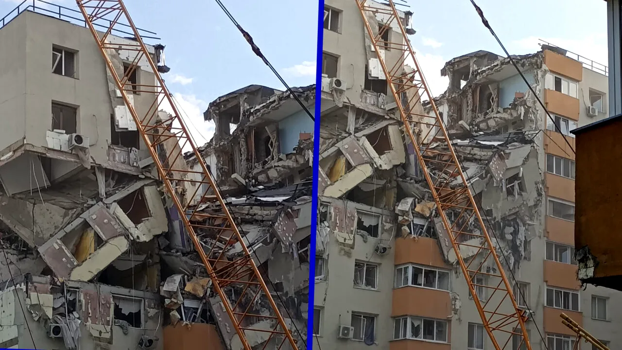 Incident grav. Una dintre macaralele de la blocul explodat din Rahova a căzut peste imobil