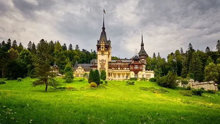 Experiența INEDITĂ a unui vlogger străin într-un taxi din Sinaia. Cât a costat cursa și ce a spus despre șofer