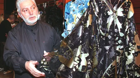 Doliu în lumea modei! Celebrul designer spaniol Paco Rabanne A MURIT la vârsta de 88 de ani