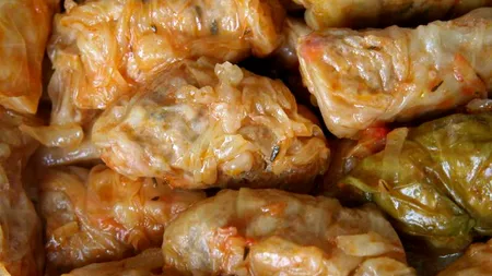 Cea mai mare oală cu sarmale din România a fost preparată la Festivalul Toamnei