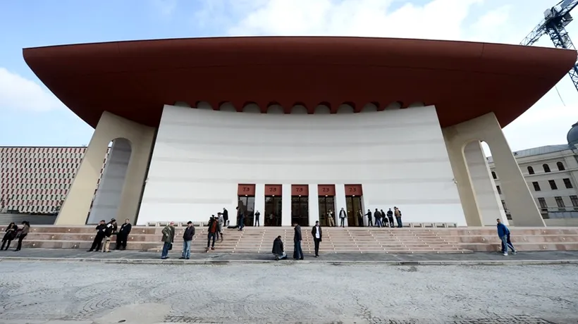 Teatrul Național București a inaugurat o nouă sală de spectacole în aer liber, pe acoperiș, cu 300 de locuri
