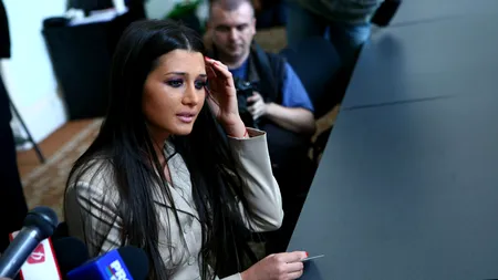 Elena Băsescu a anunțat pe Twitter cine va cânta la nunta ei