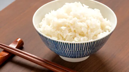 Alimentul care ar putea înlocui pâinea de pe mesele românilor. Se regăsește în cel mai iubit preparat japonez