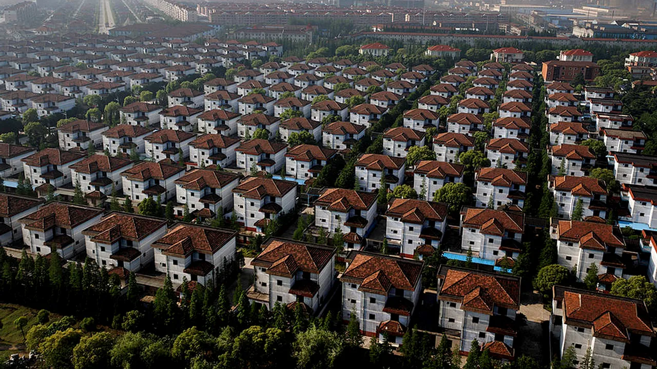 Acesta este unul dintre cele mai misterioase locuri de pe Pământ. Ce se întâmplă în cel mai bogat sat din China