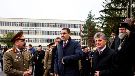 Ponta: Nu m-am întâlnit cu Băsescu la Ziua Armatei. Mă bucur că nu a fost nimeni fluierat, huiduit