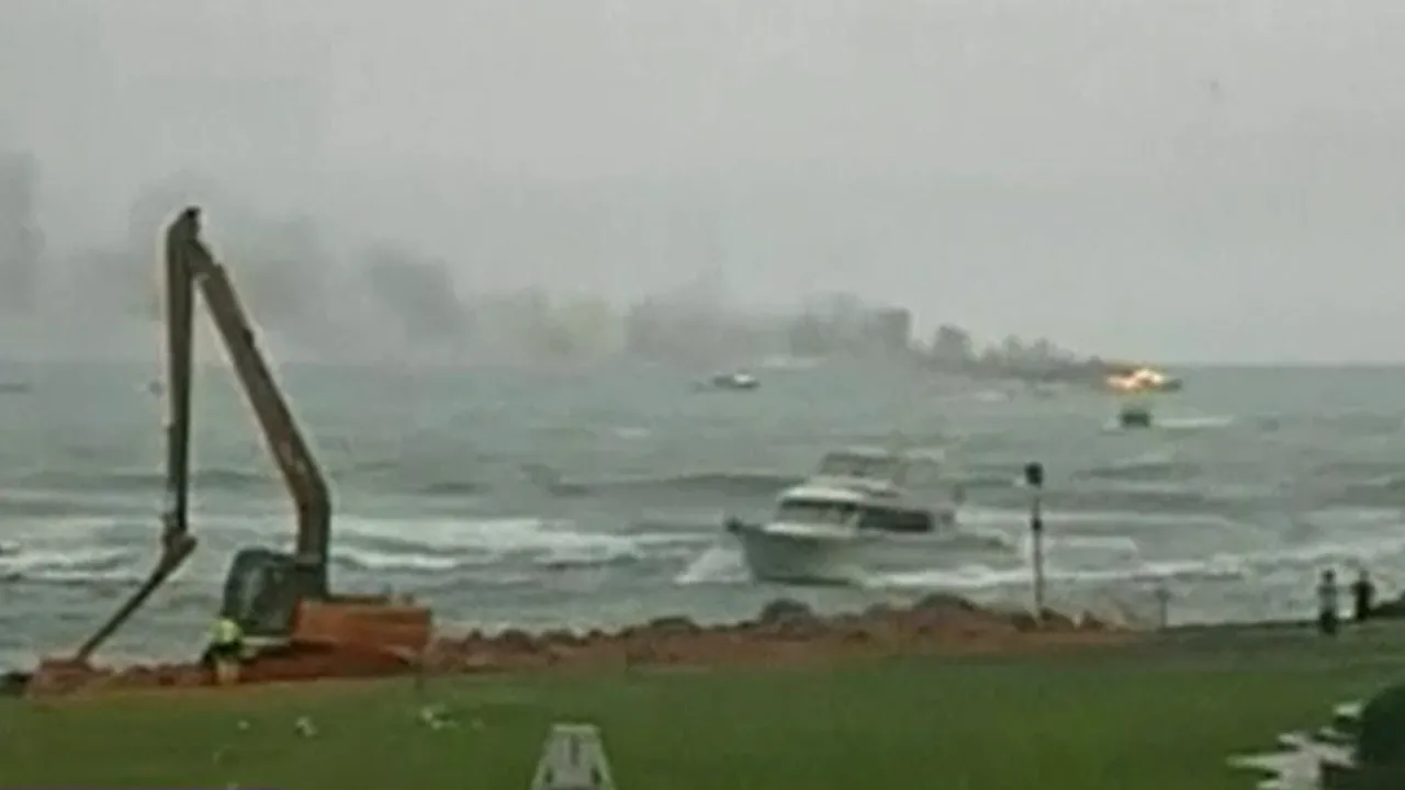 Șaizeci de persoane, salvate în largul Noii Zeelande după un incendiu la bordul unui vas