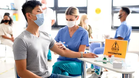 Campania de vaccinare anti-COVID-19. Aproape 50.000 de persoane imunizate în ultimele 24 de ore! / Câți români au fost vaccinați până în prezent