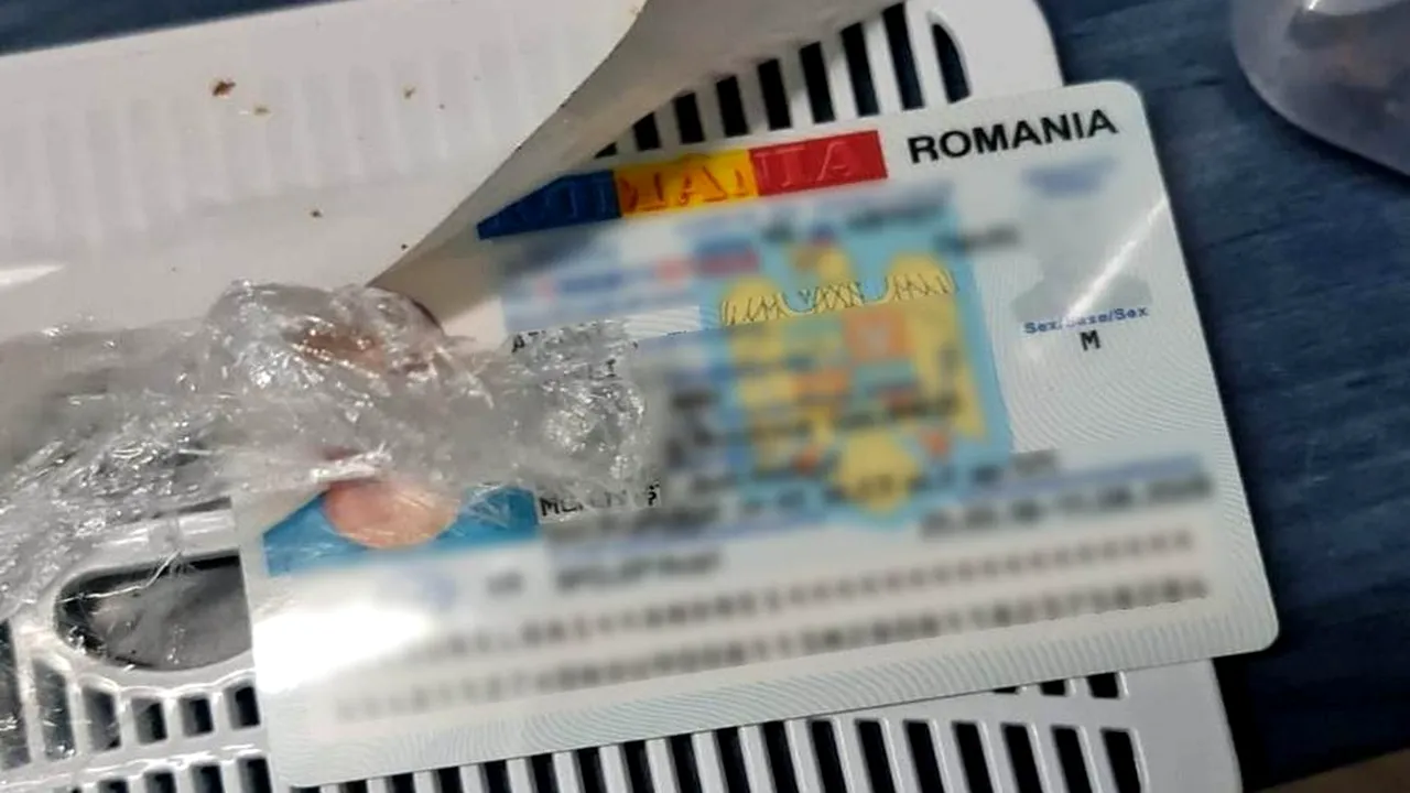 Incredibil cum un bărbat a încercat să introducă în țară un buletin fals! Polițiștii de la Frontieră au rămas șocați - FOTO