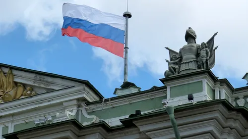 Afectată de sancțiuni, Rusia își reduce cheltuielile
