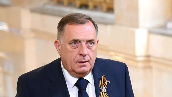 Milorad Dodik revendică victoria în Bosnia. Liderul naționalist a dominat alegerile fără să candideze. Aliata sa Zeljka Cvijanovic a câștigat cursa pentru președinția tripartită: „Nu ne vom schimba politica”