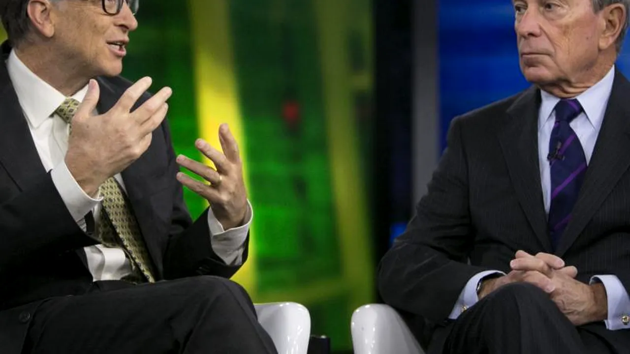 Bill Gates și Michael Bloomberg, spaima marilor producători de țigări. Ce fond au înființat cei doi antreprenori