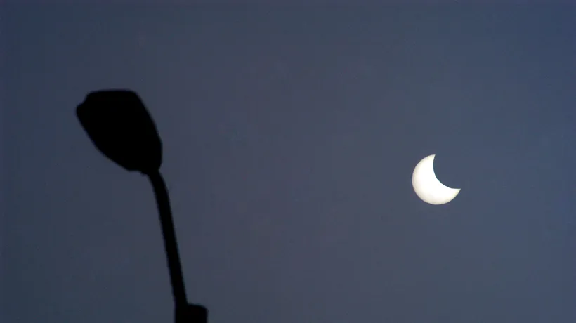 O eclipsă parțială de Soare, vizibilă și din România, pe 20 martie