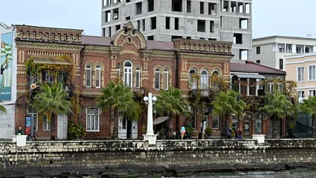 Deputat împușcat MORTAL de un coleg în Parlamentul din Abhazia, în timpul dezbaterilor privind interzicerea mineritului de criptomonede