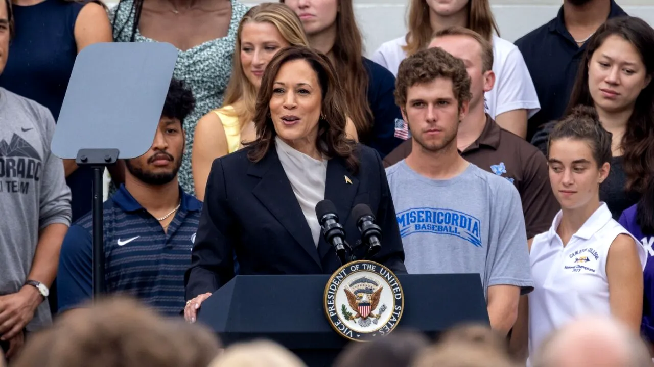 Kamala Harris salută activitatea președintelui BIDEN /„Într-un singur mandat, a depășit deja moștenirile celor mai mulți președinți”
