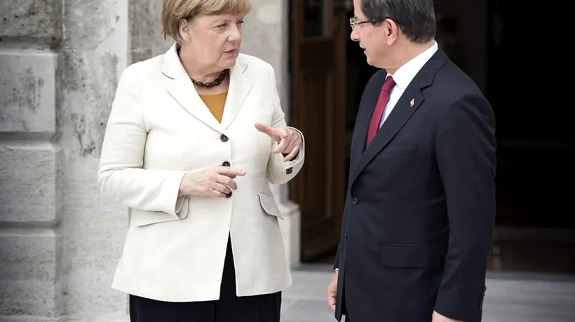 Premierul Davutoglu se roagă de Germania să nu lase Turcia singură în fața Rusiei