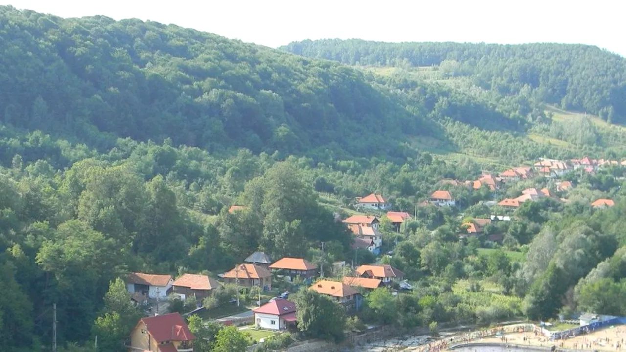 Localitatea din România în care îți poți cumpăra o casă chiar și cu 10.000 de lei! Motivul pentru care proprietățile sunt atât de ieftine