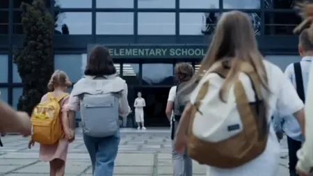 Generația Alpha schimbă regulile: cum au ajuns „SIGMA” și „SKIBIDI” să fie noul „cool”