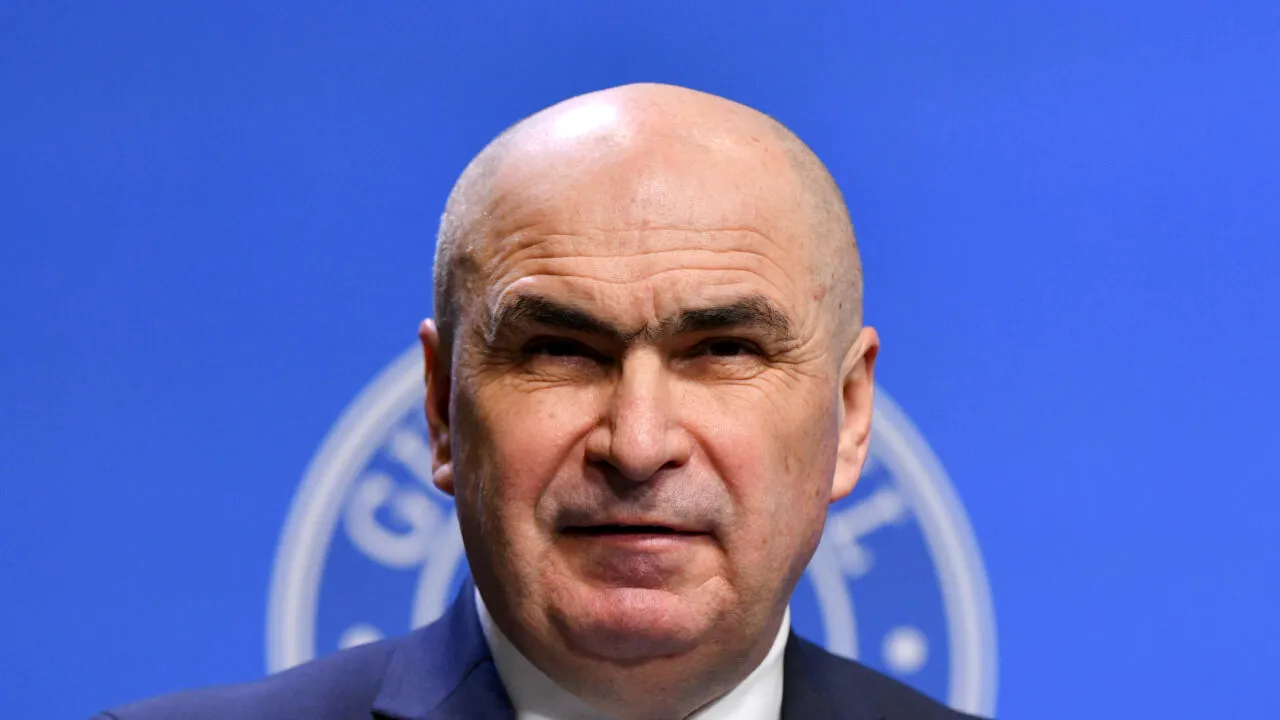 Bolojan promite că românii vor face mai mulți copii: „Cu cât vom reuși să avem servicii mai bune și oportunități pentru tinerii, numărul celor care rămân în țară crește și crește rata natalității”