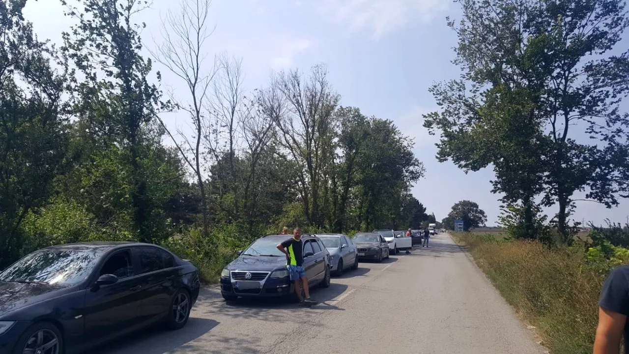 Aglomerație în mai multe puncte de trecere a graniței. Recomandările Poliției de Frontieră