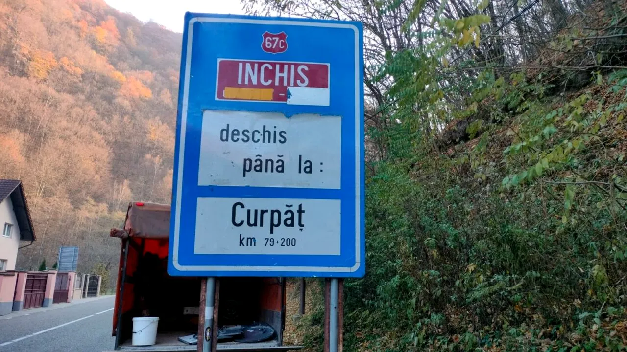 Anunț CNAIR. Circulaţia rutieră pe Transalpina, între Rânca şi Curpăt, se ÎNCHIDE luni, din cauza condițiilor meteo
