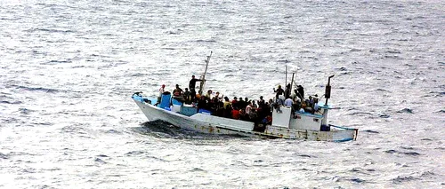 NAUFRAGIU în Mediterana. Cel puțin 30 de migranți sunt dați dispăruți