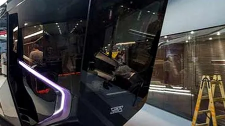 Acest tramvai, prezentat în Rusia, pare desprins din filmele SF. GALERIE FOTO