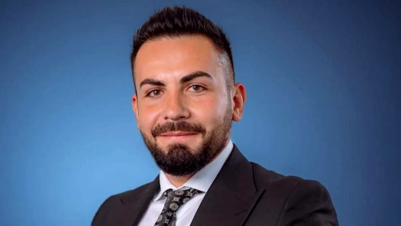 Un primar din Dâmbovița e acuzat că a luat mită pantofi și dădea cozonaci pentru voturi. Anchetatorii spun că era ajutat și de doi polițiști din Ilfov