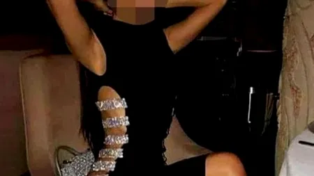 O femeie a fost criticată pentru rochia provocatoare pe care dorea să o poarte la nunta unei prietene - FOTO